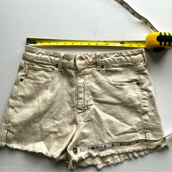 🍒American Eagle Women’s Stretch Jean Shorts. Cream. Size: 8 - Picture 8 of 9